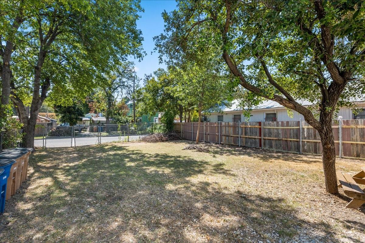 2607 E 5th Street Austin TX 78702