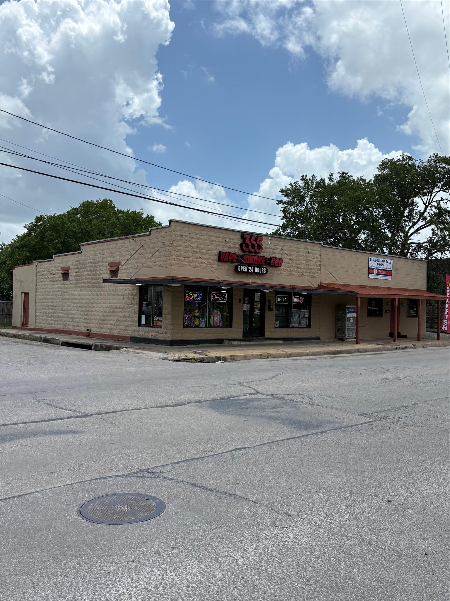 830 Saint Paul Street Gonzales TX 78629