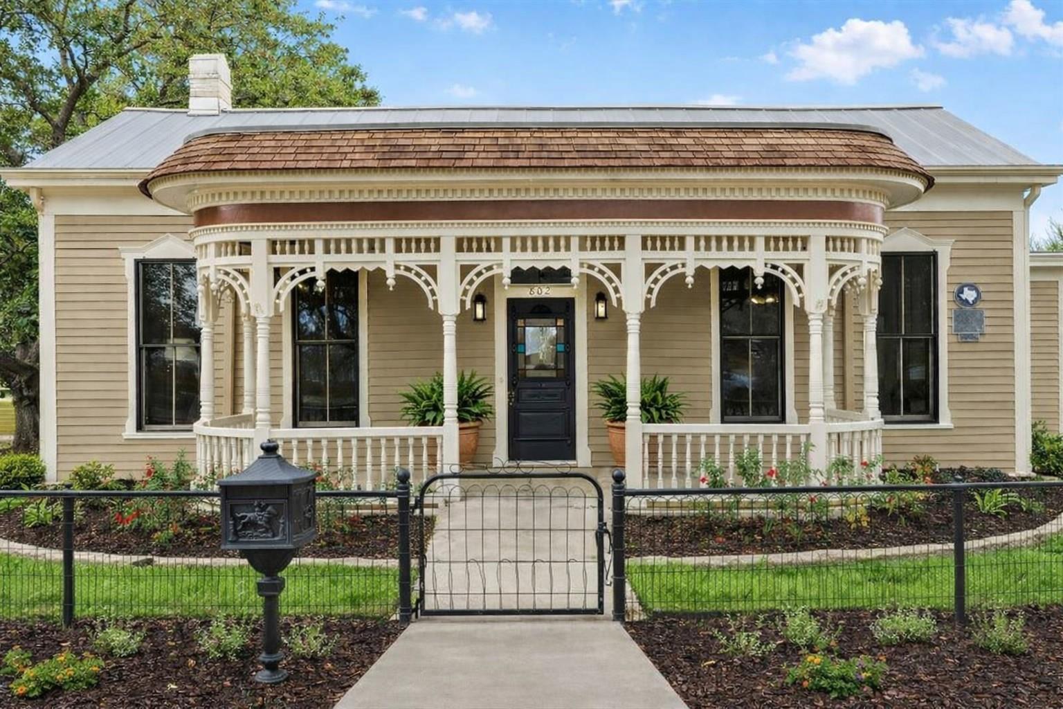 802 Main Street Bastrop TX 78602