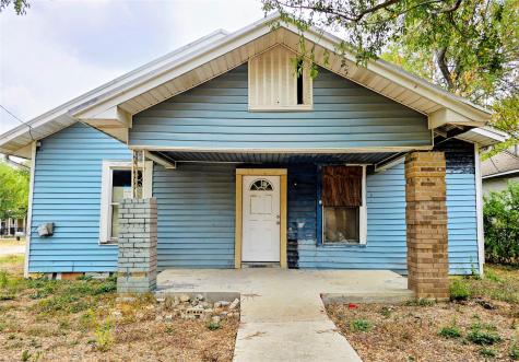 914 Porter & 901 W 5th Taylor TX 76574