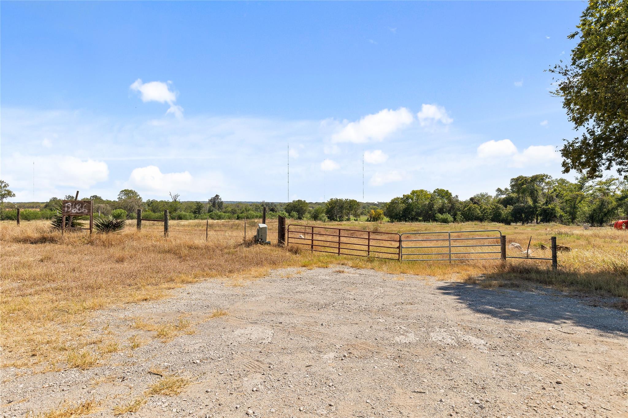 13686 E Loop 1604 S Loop San Antonio TX 78263