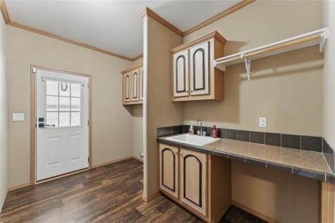 2792 Fm 535 Rosanky TX 78953
