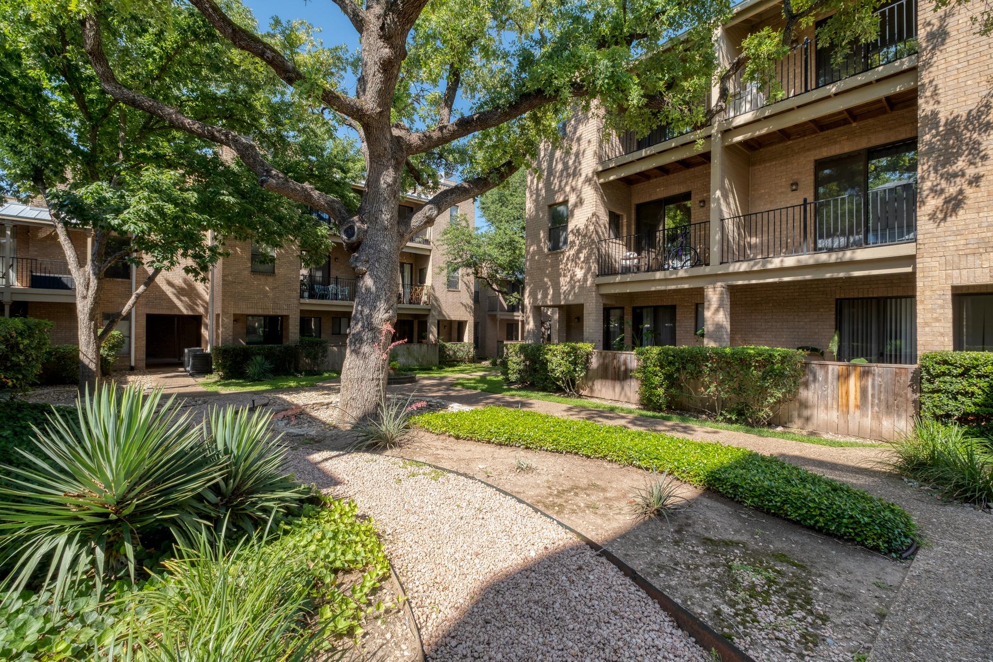 611 E 45th Street Austin TX 78751