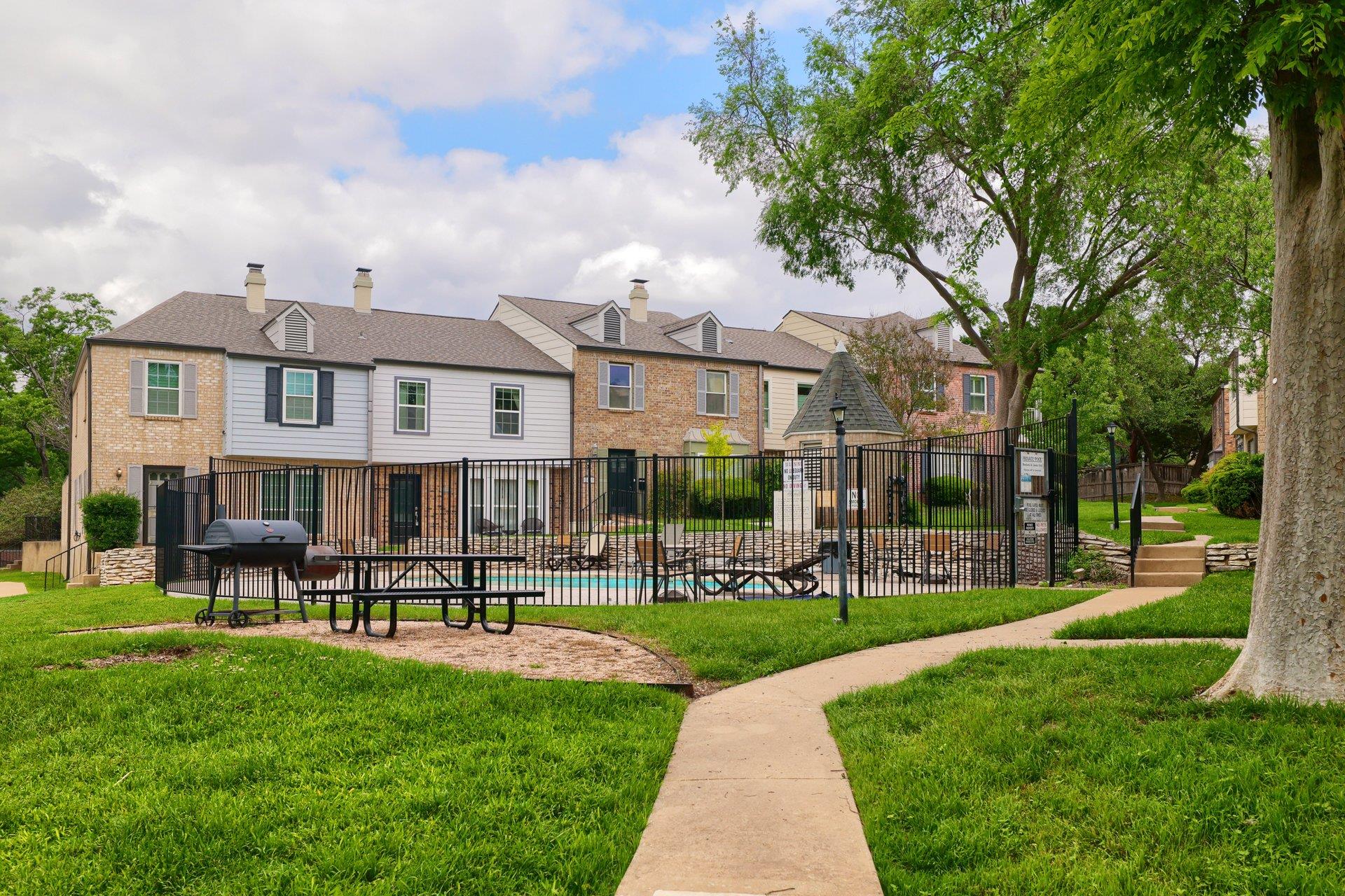 6628 E Hill Drive Austin TX 78731