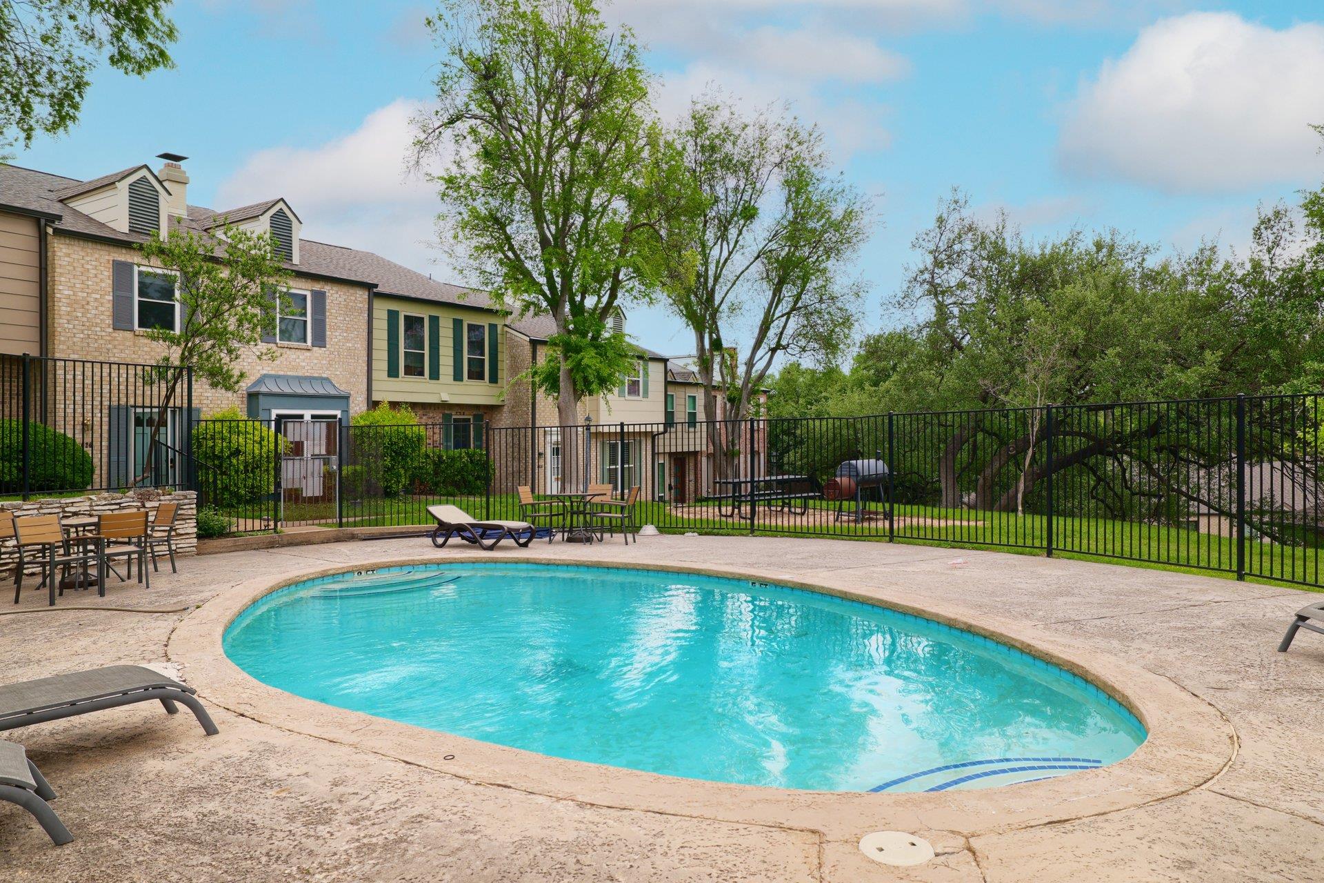 6628 E Hill Drive Austin TX 78731