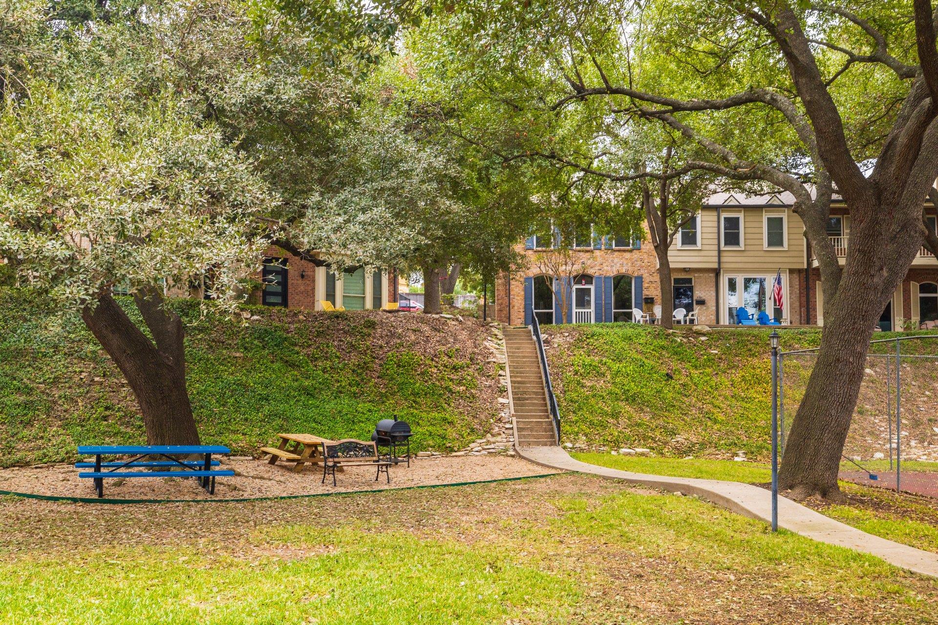 6628 E Hill Drive Austin TX 78731