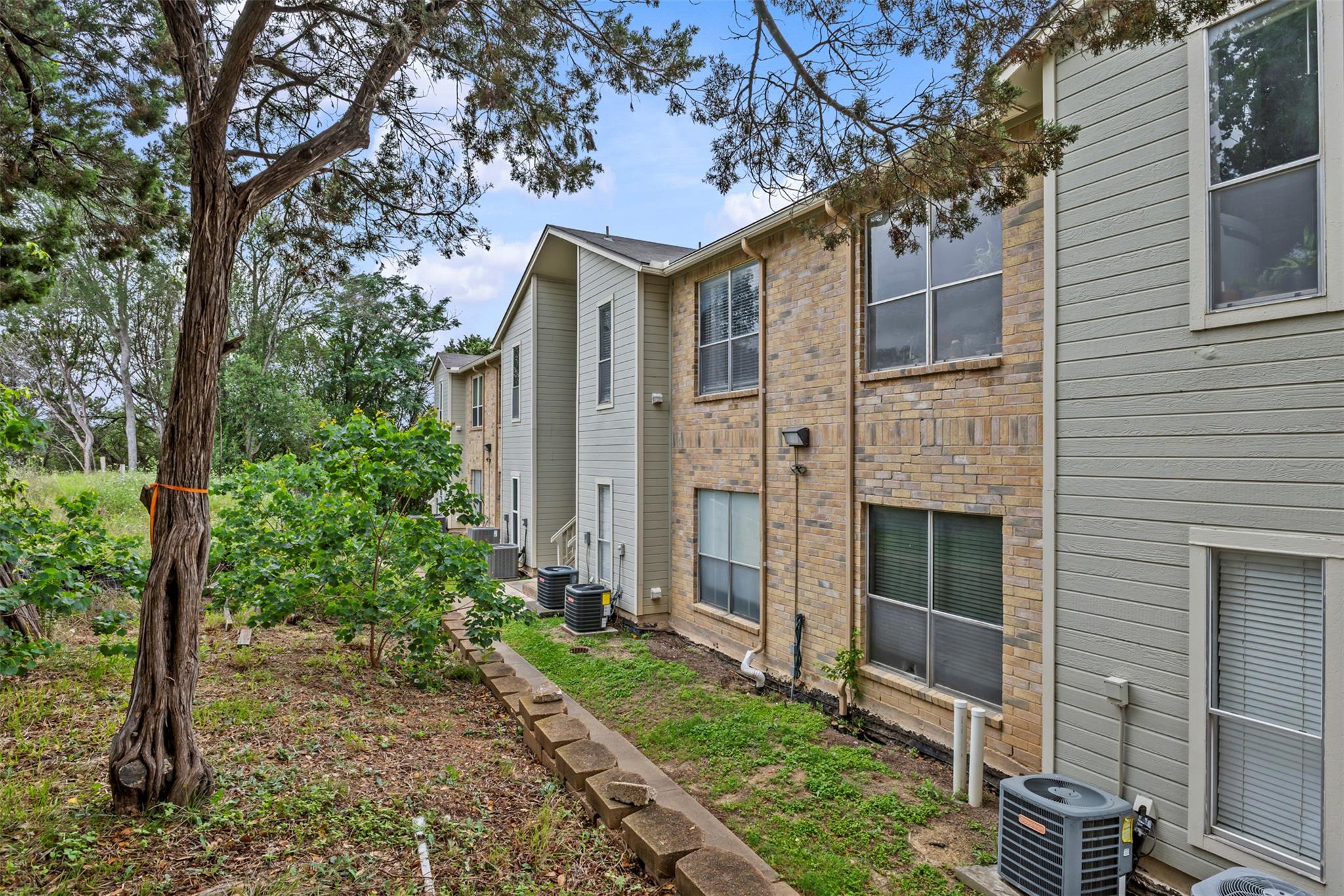 2450 Wickersham Lane Austin TX 78741