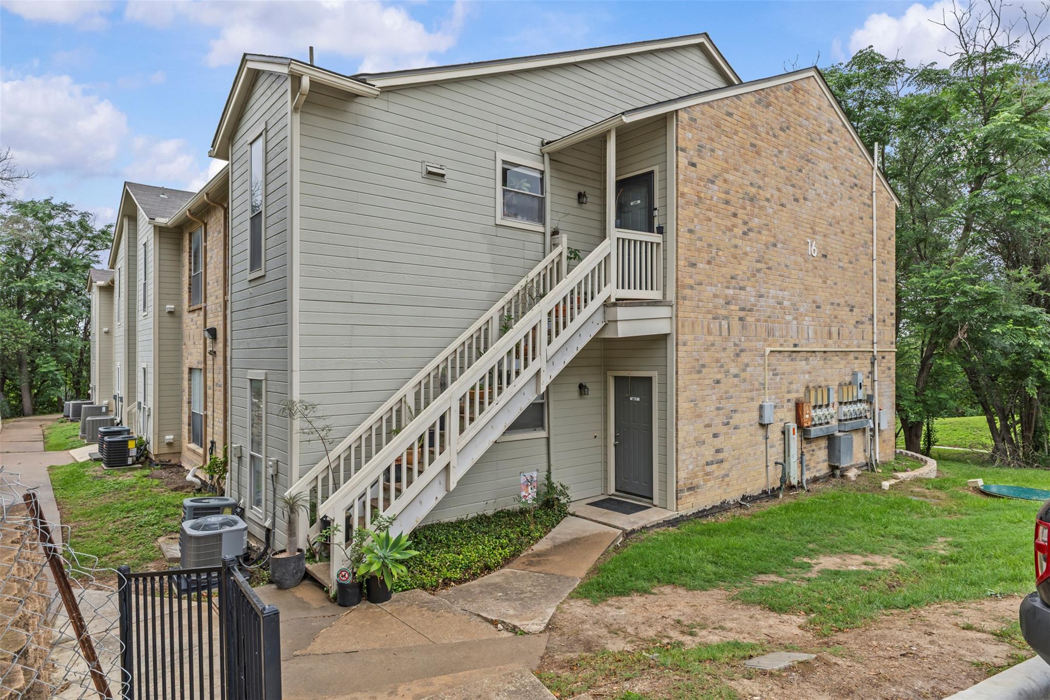 2450 Wickersham Lane Austin TX 78741