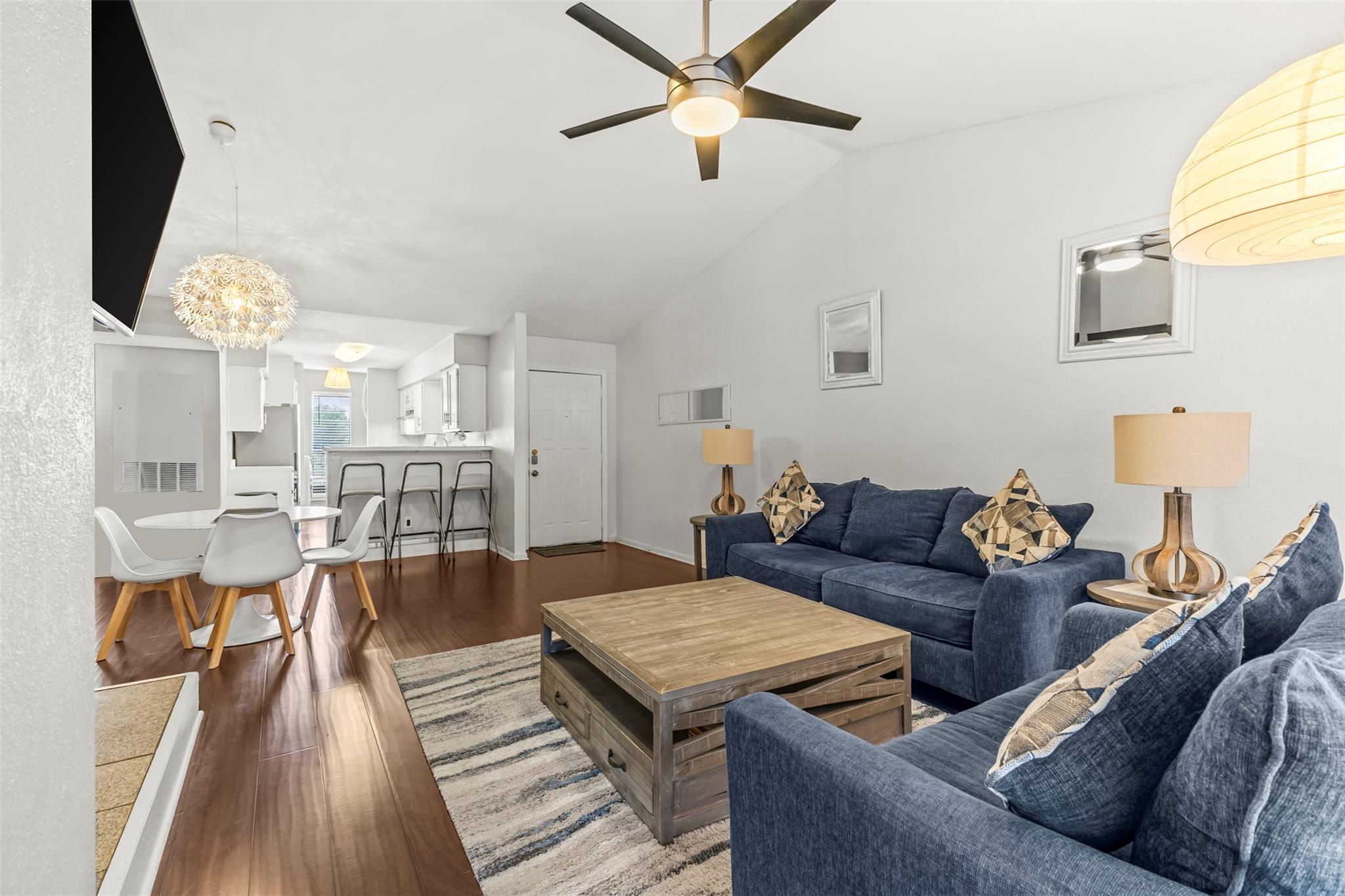 2450 Wickersham Lane Austin TX 78741