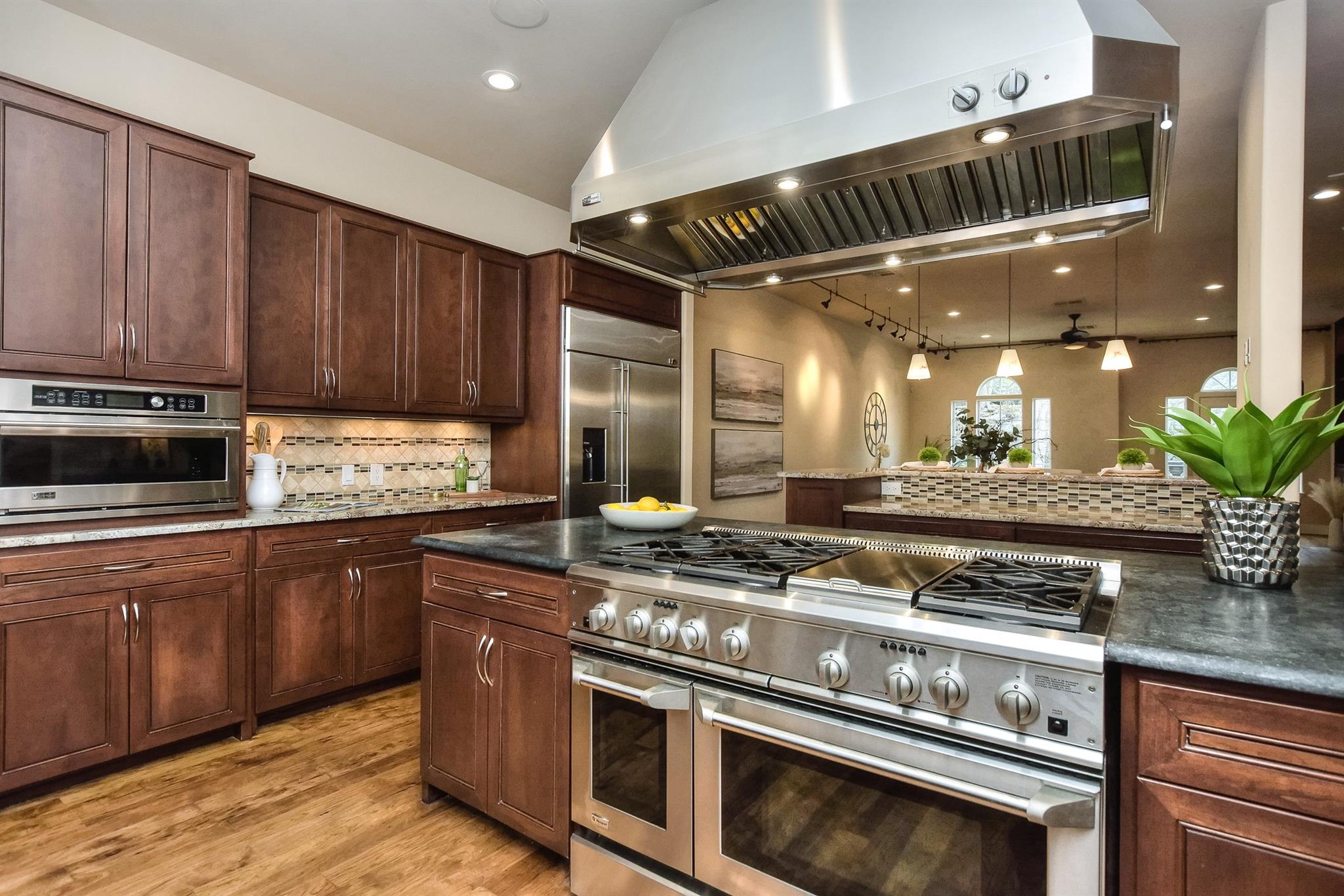 1529 Barton Springs Road Austin TX 78704