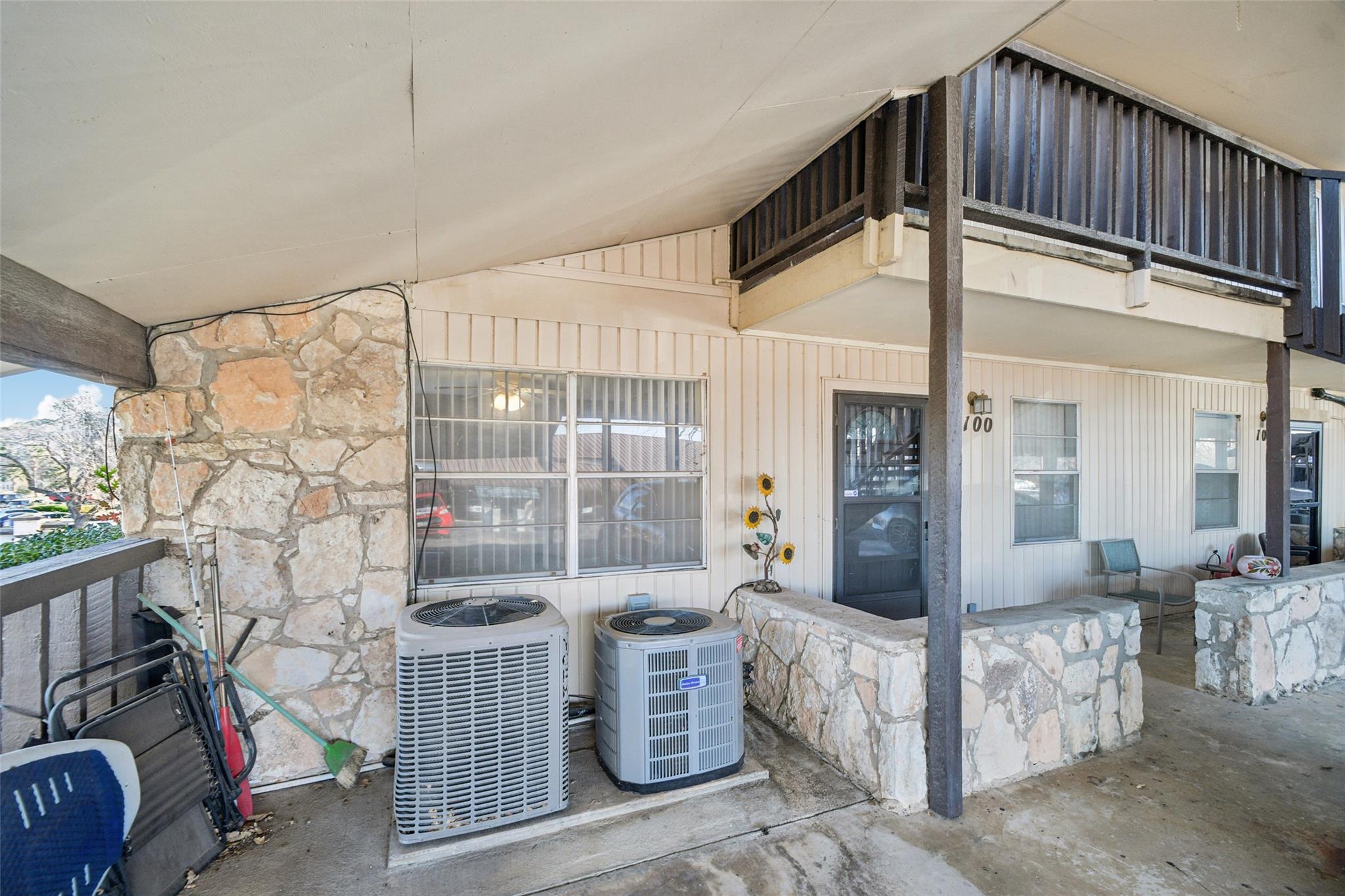 1214 Hi Stirrup Horseshoe Bay TX 78657