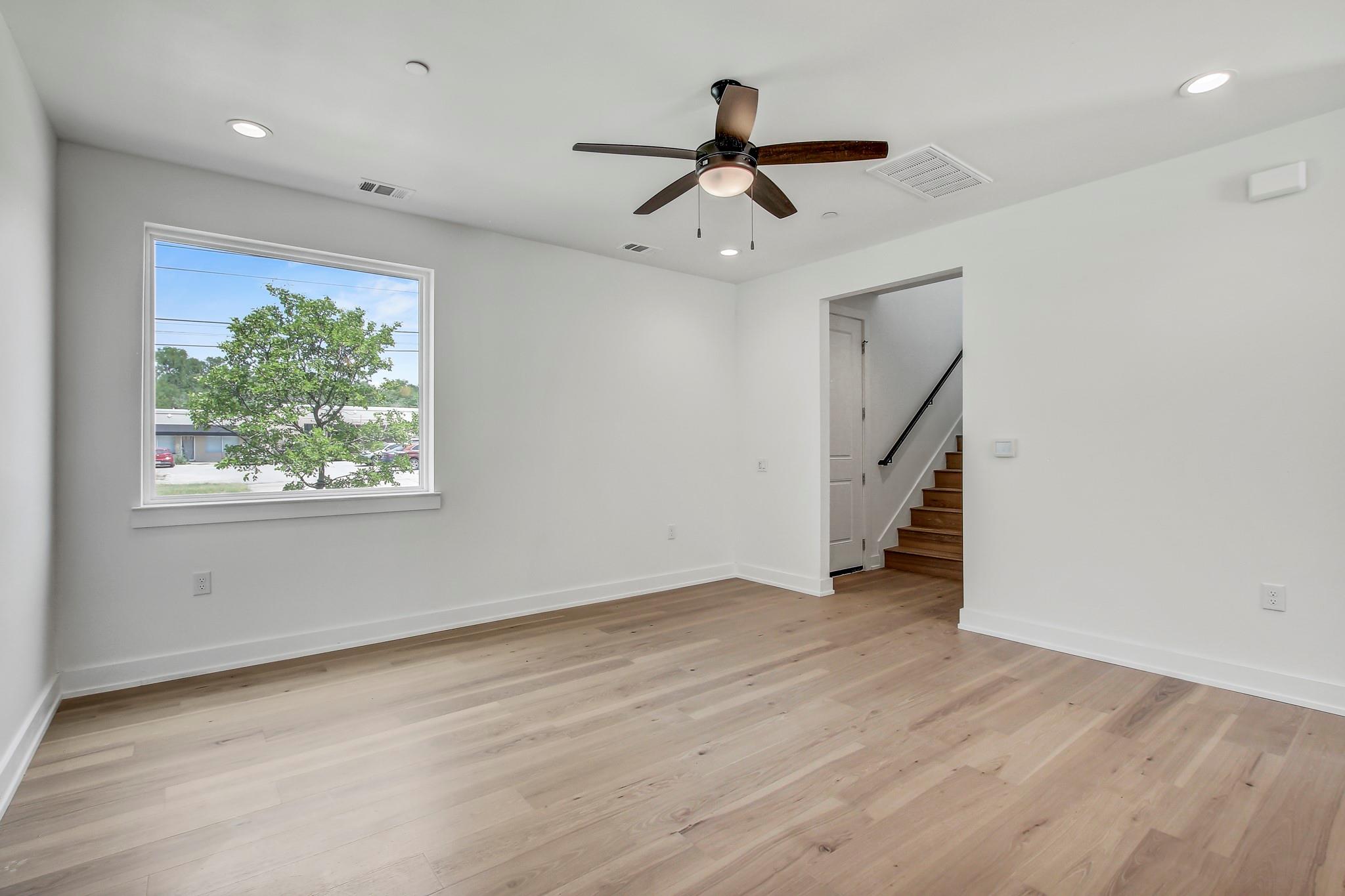 4127 E 12th Street Austin TX 78721