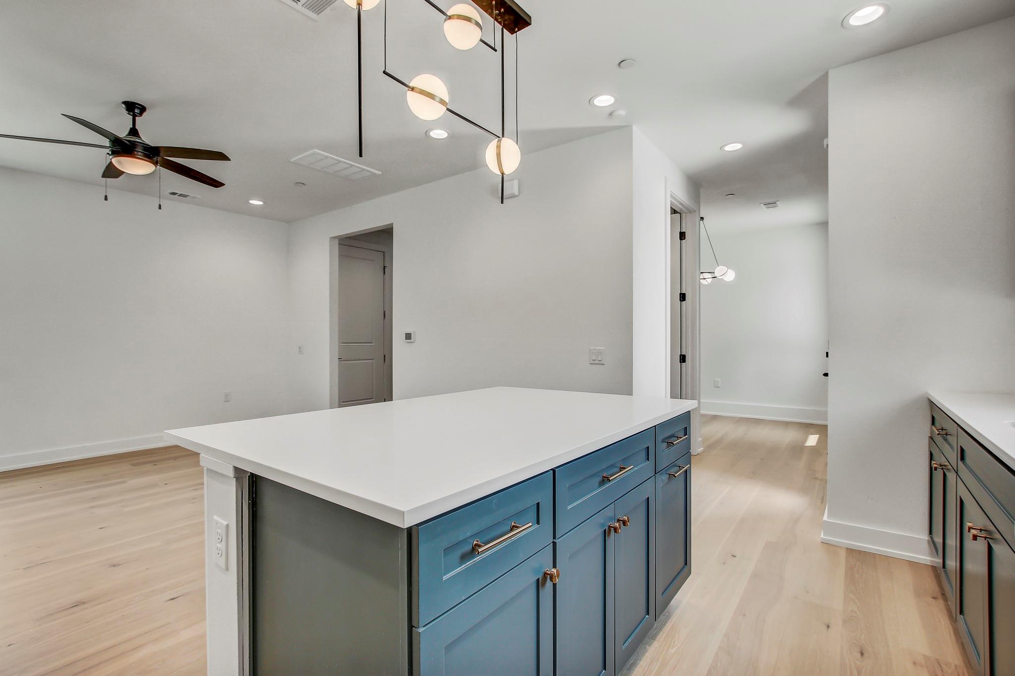 4127 E 12th Street Austin TX 78721