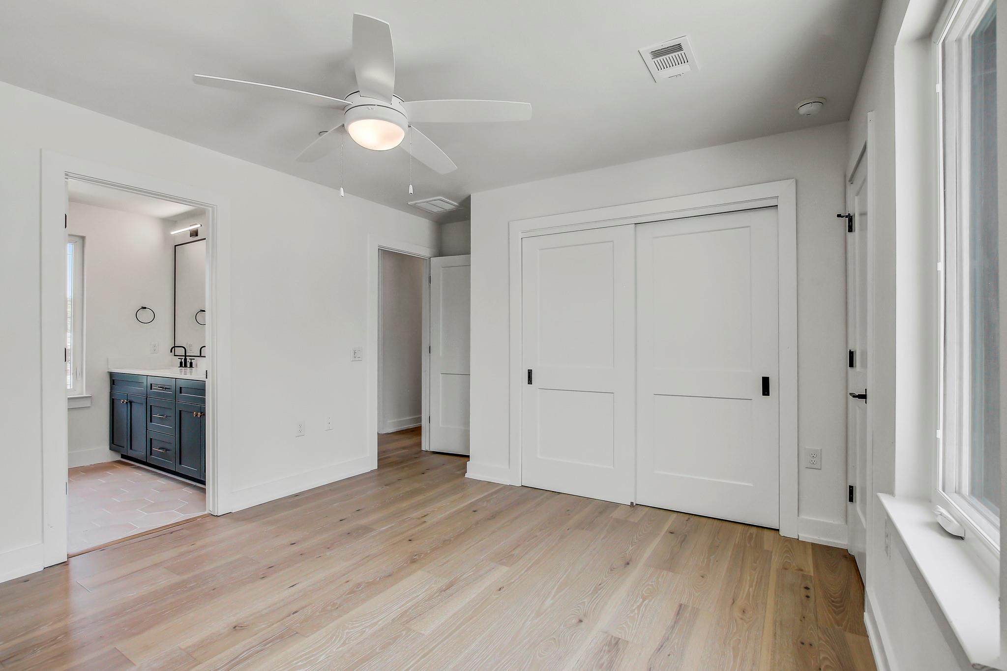 4127 E 12th Street Austin TX 78721