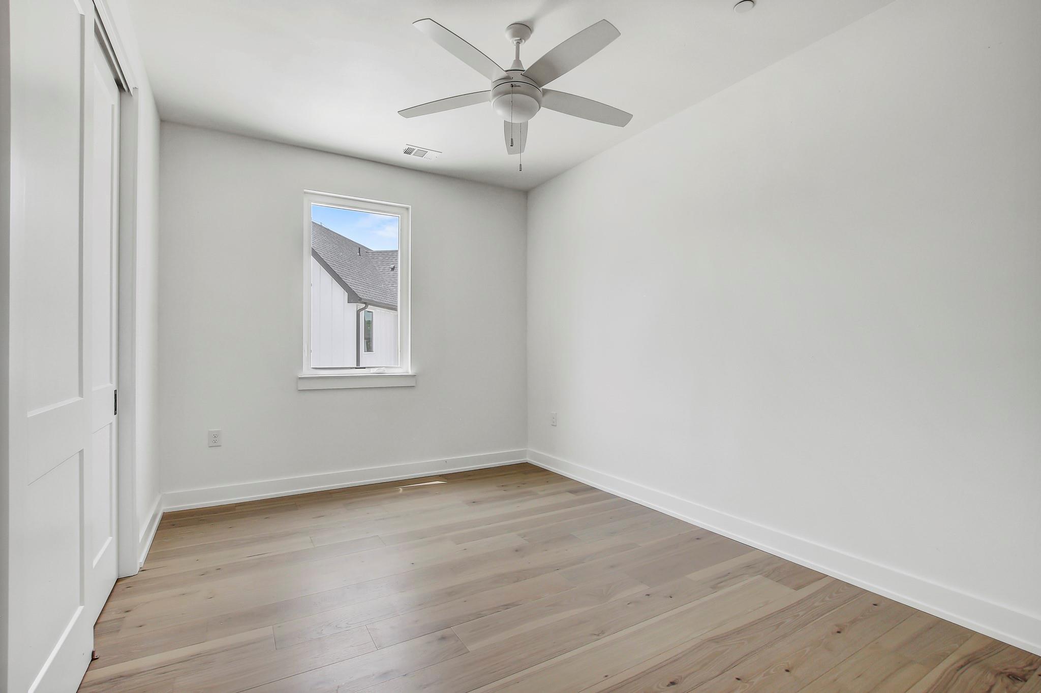4127 E 12th Street Austin TX 78721