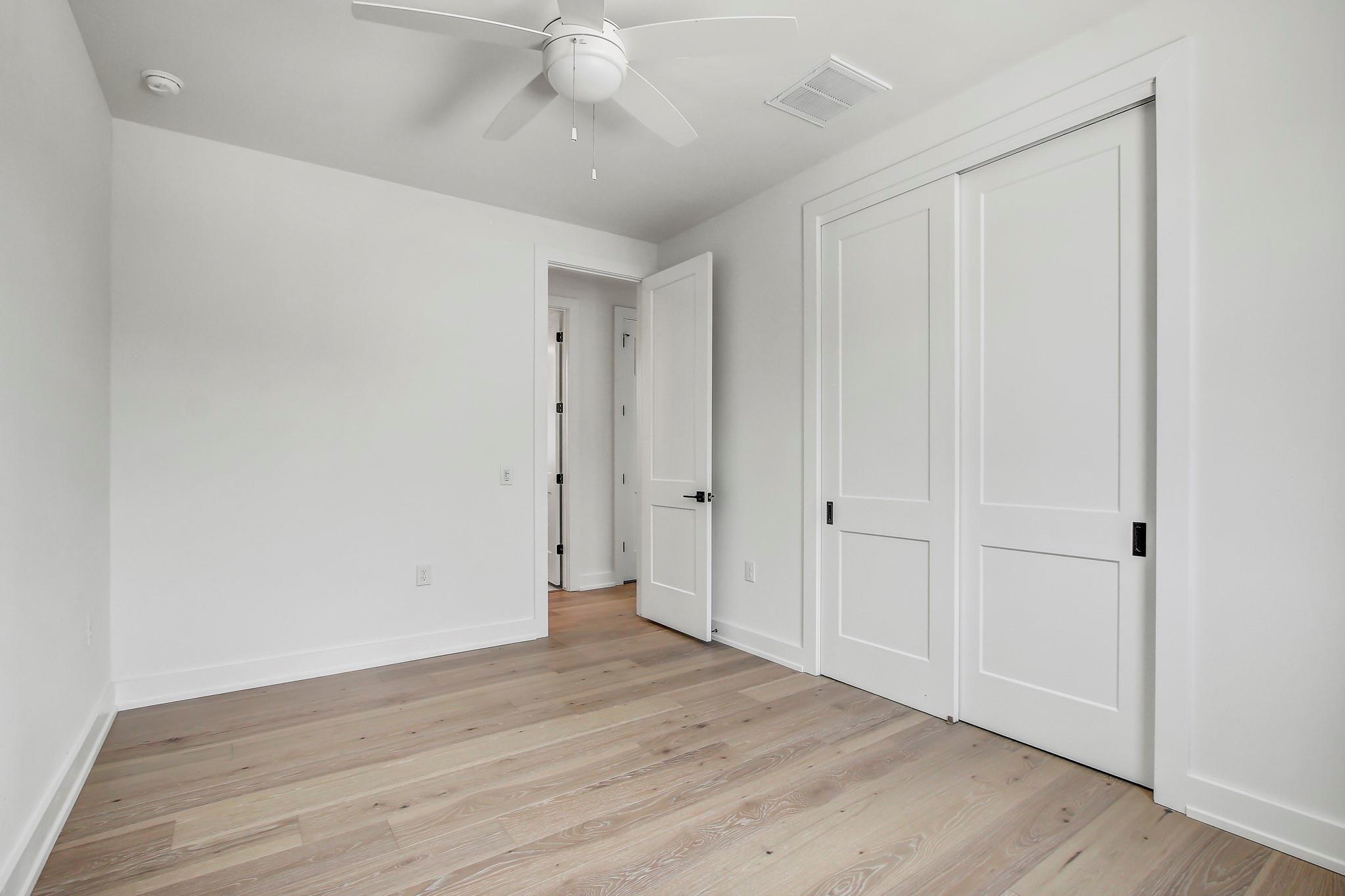 4127 E 12th Street Austin TX 78721