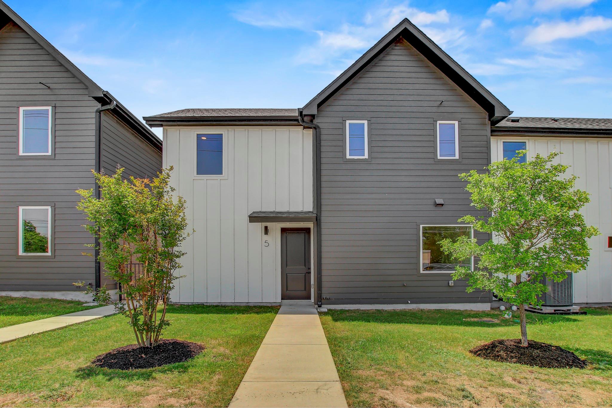4127 E 12th Street Austin TX 78721