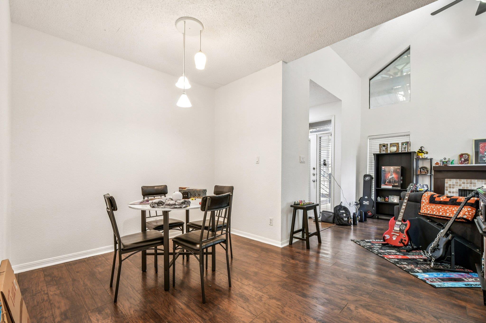 1910 Robbins Place Austin TX 78705