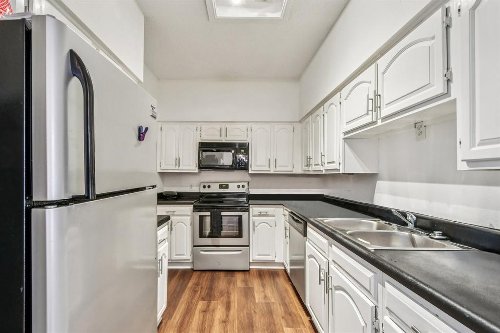 1910 Robbins Place Austin TX 78705