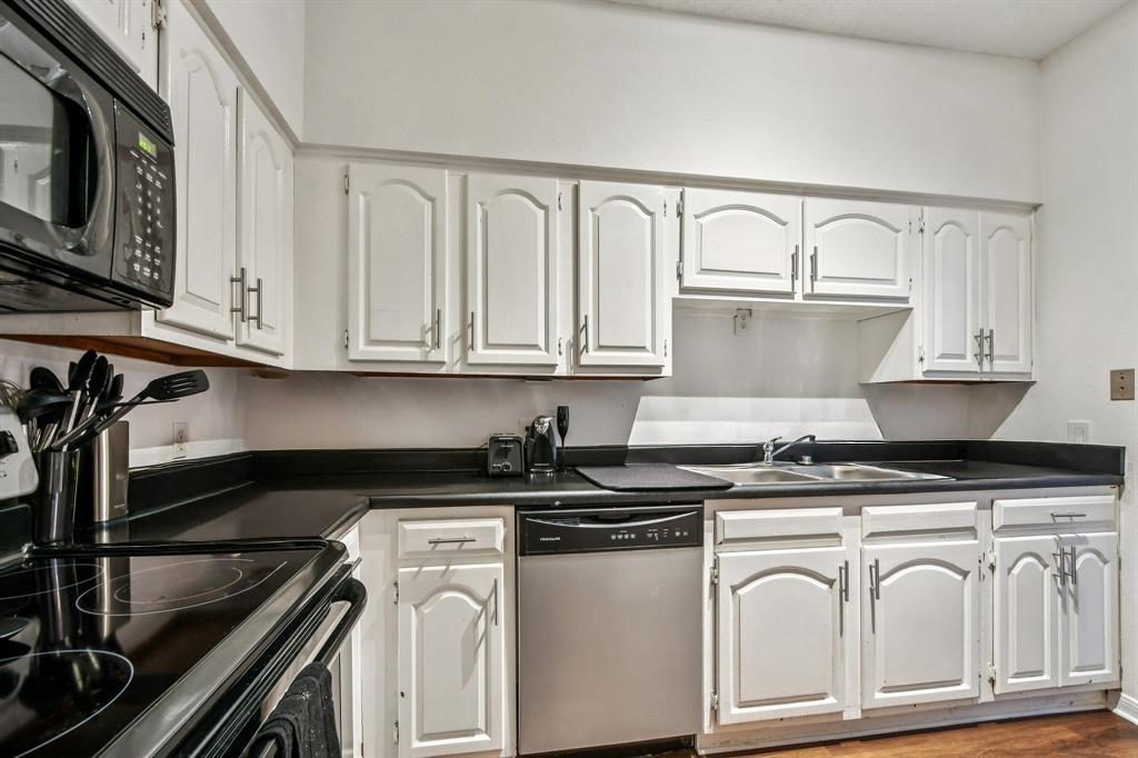 1910 Robbins Place Austin TX 78705