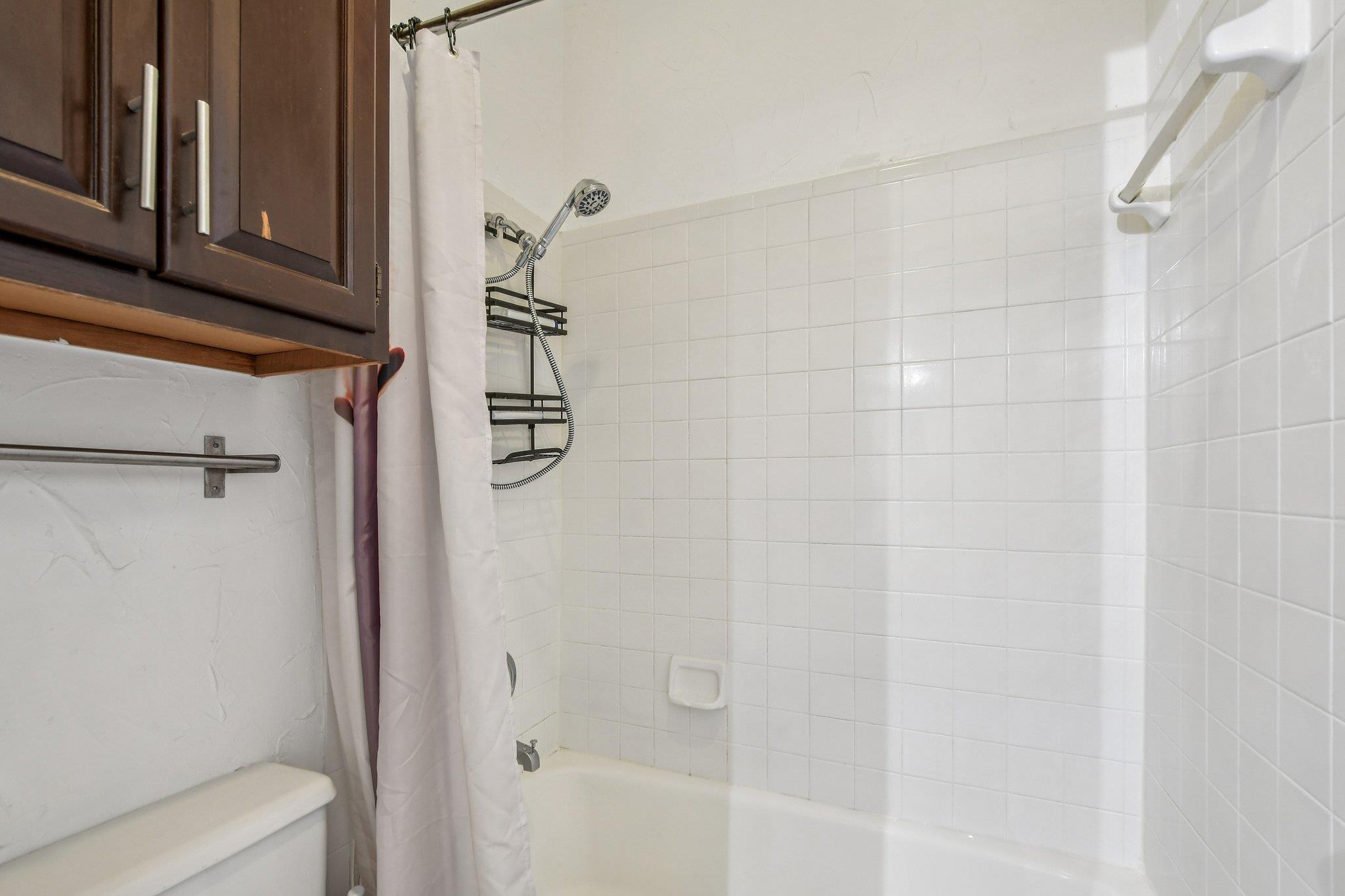 1910 Robbins Place Austin TX 78705