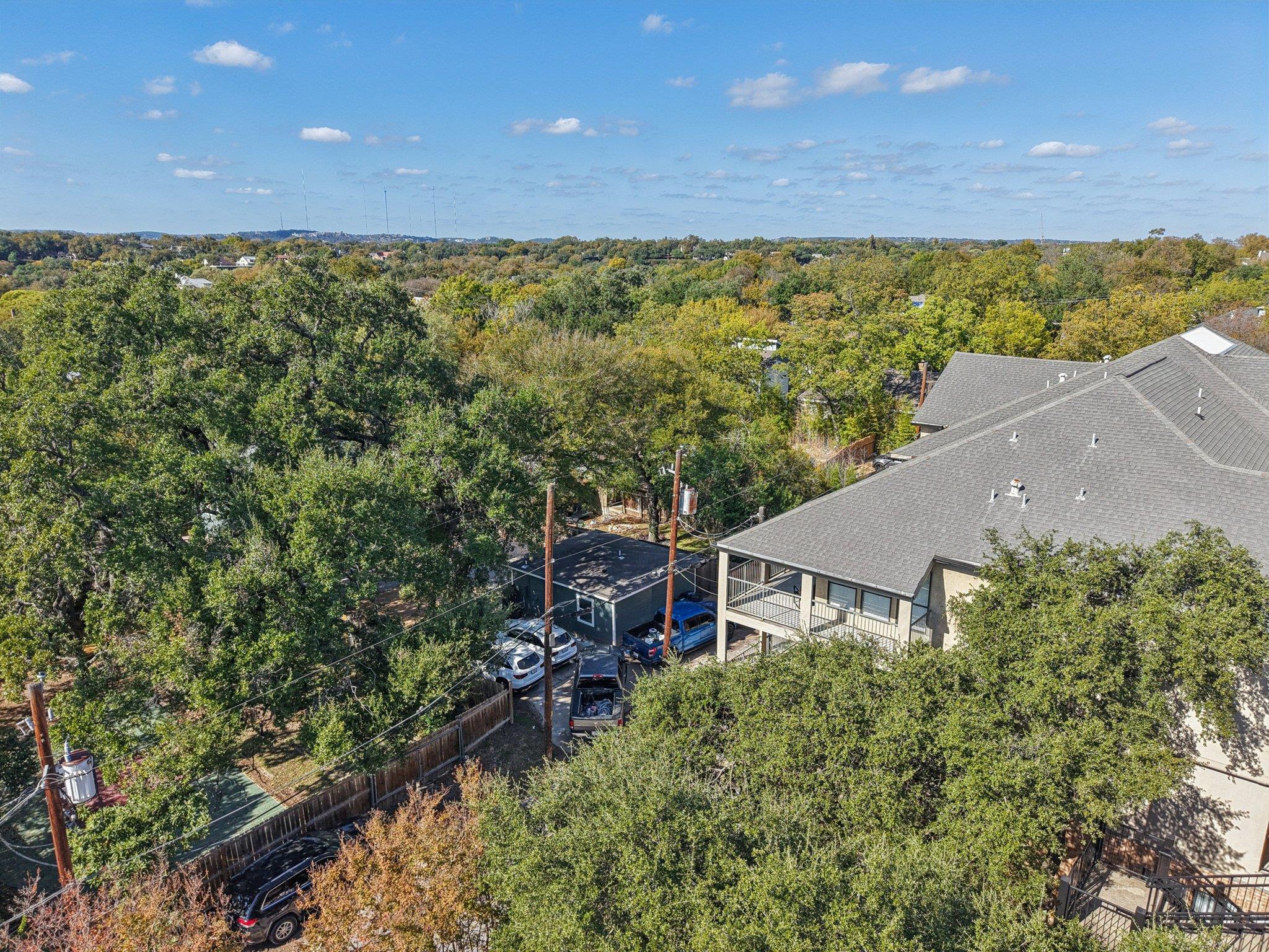 1910 Robbins Place Austin TX 78705
