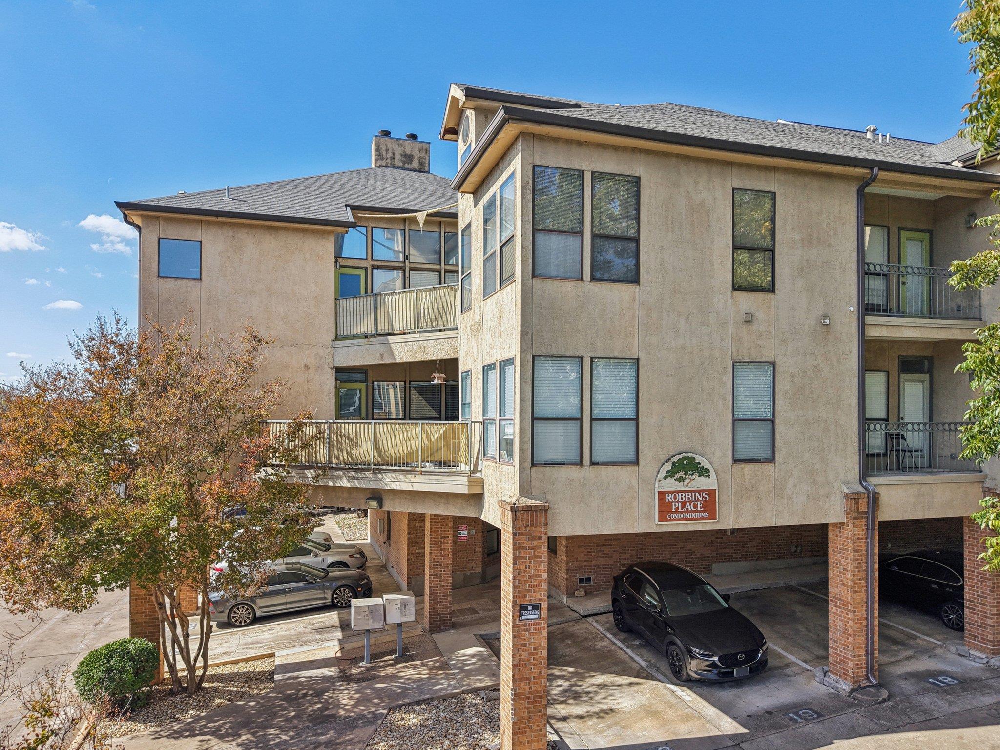 1910 Robbins Place Austin TX 78705