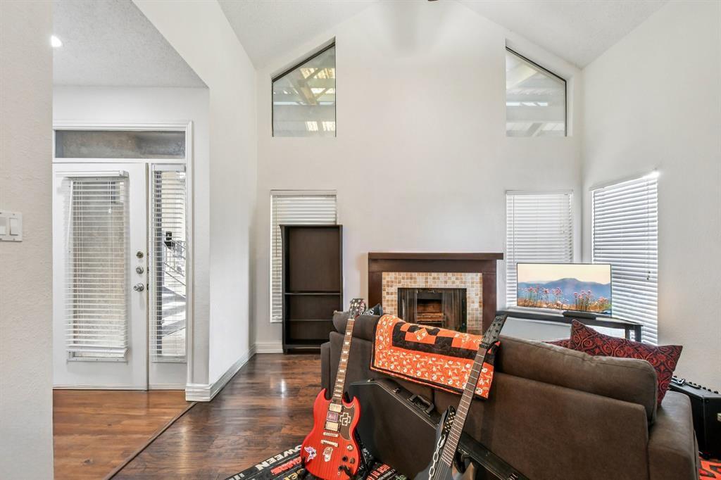 1910 Robbins Place Austin TX 78705