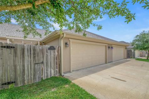 1753 Summit Crossing Lane College Station TX 77845