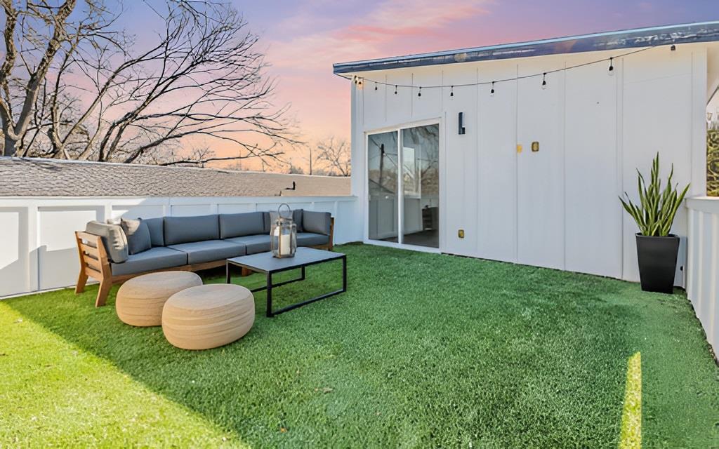 1130 Spur Street Austin TX 78721