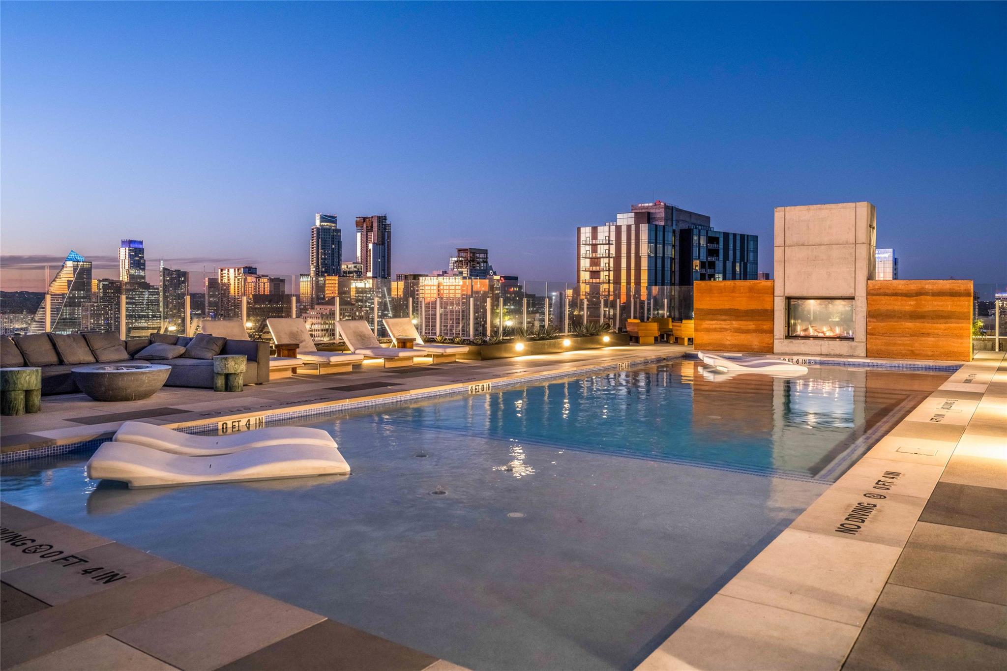 48 East Avenue Austin TX 78701
