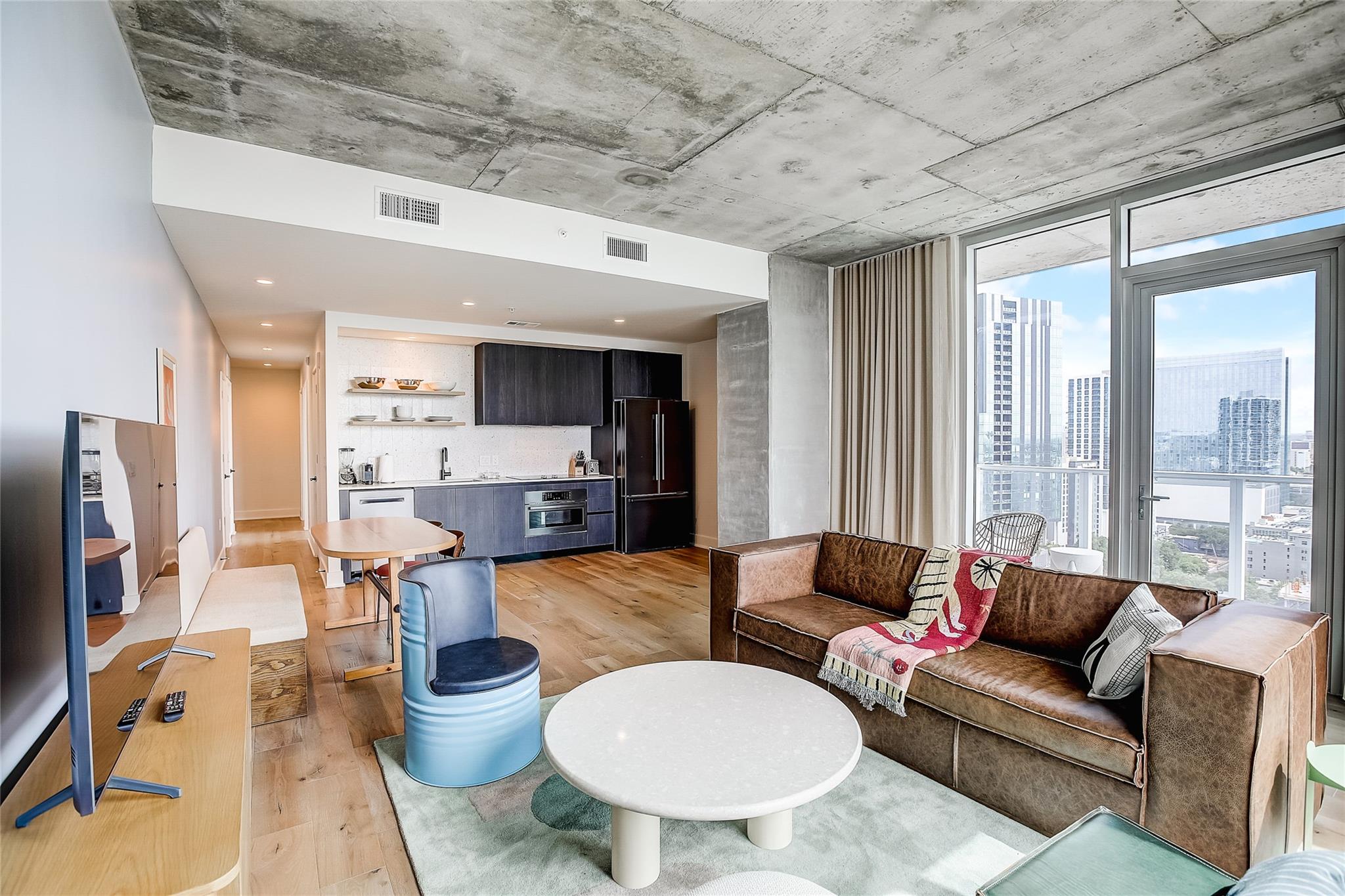 48 East Avenue Austin TX 78701