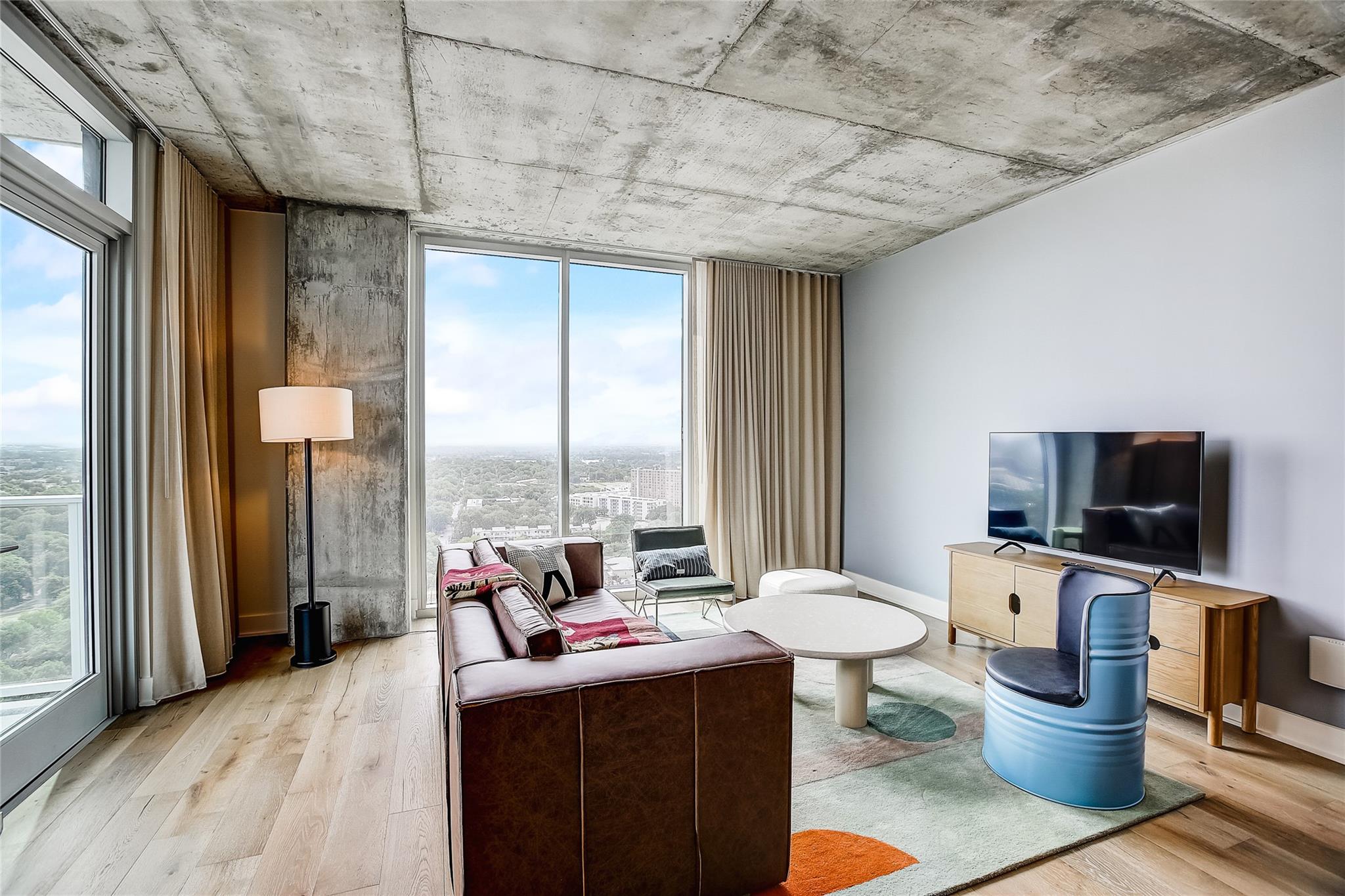 48 East Avenue Austin TX 78701