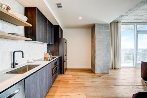 48 East Avenue Austin TX 78701