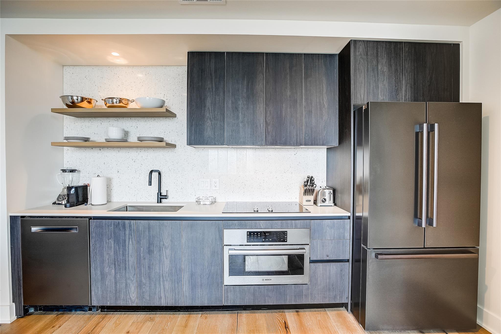 48 East Avenue Austin TX 78701