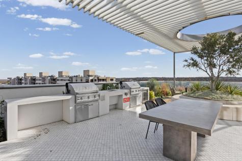 44 East Avenue Austin TX 78701