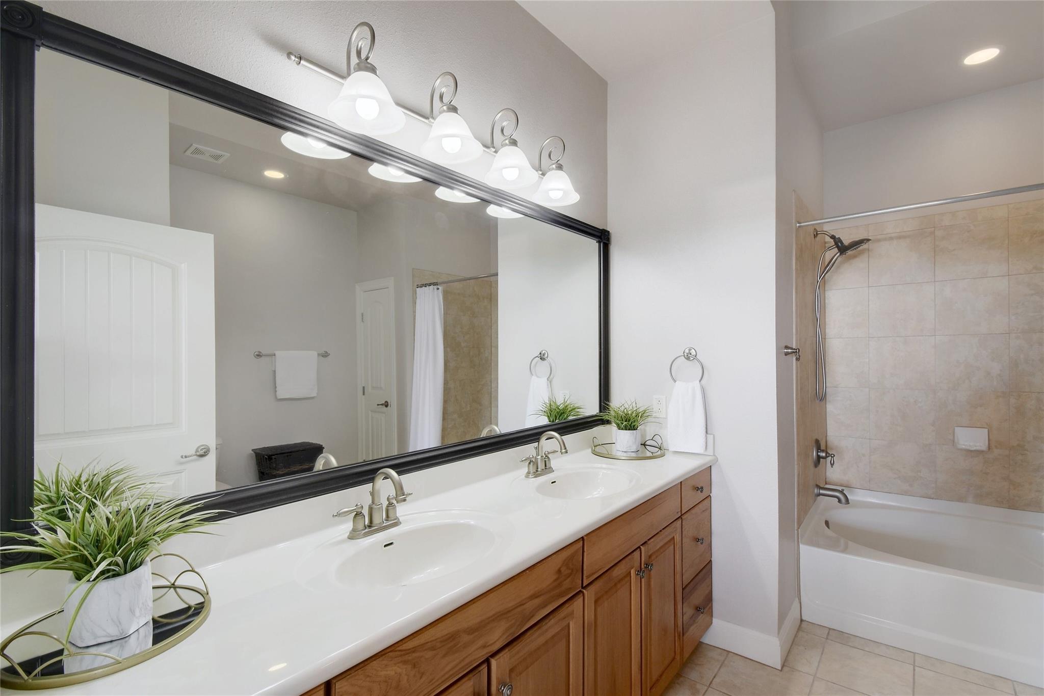 1000 The Cape #65 Road Horseshoe Bay TX 78657