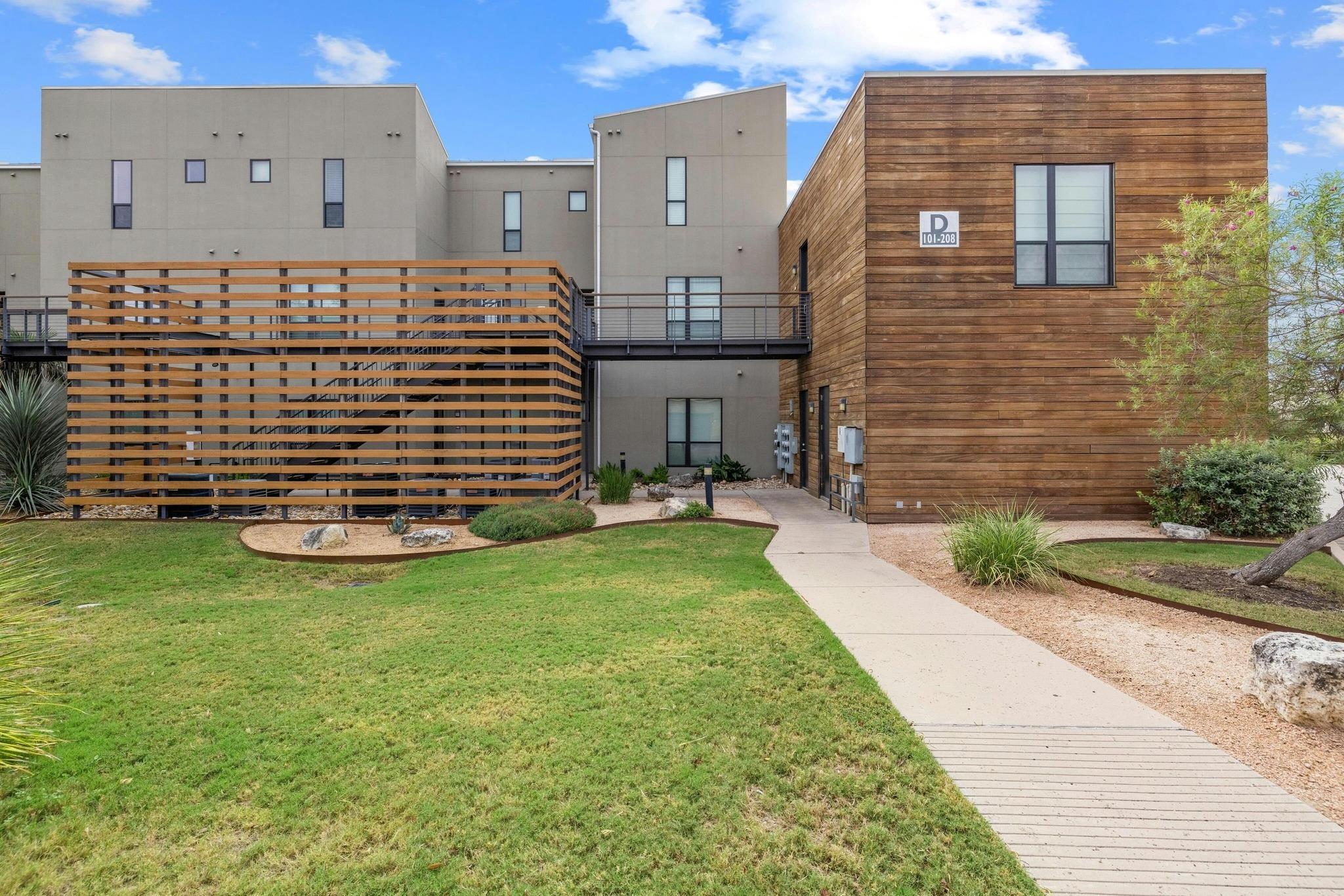 1101 Ivean Pearson Road Lago Vista TX 78645