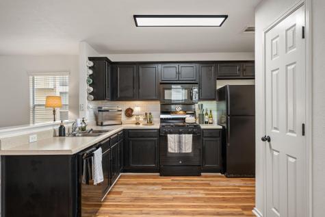 709 N Cascades Avenue Pflugerville TX 78660
