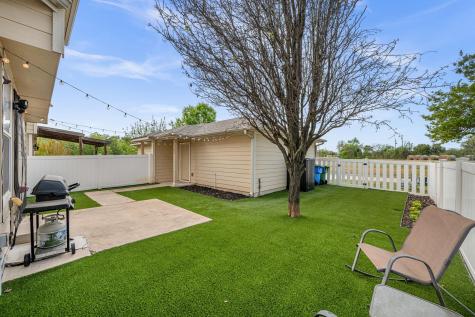 709 N Cascades Avenue Pflugerville TX 78660