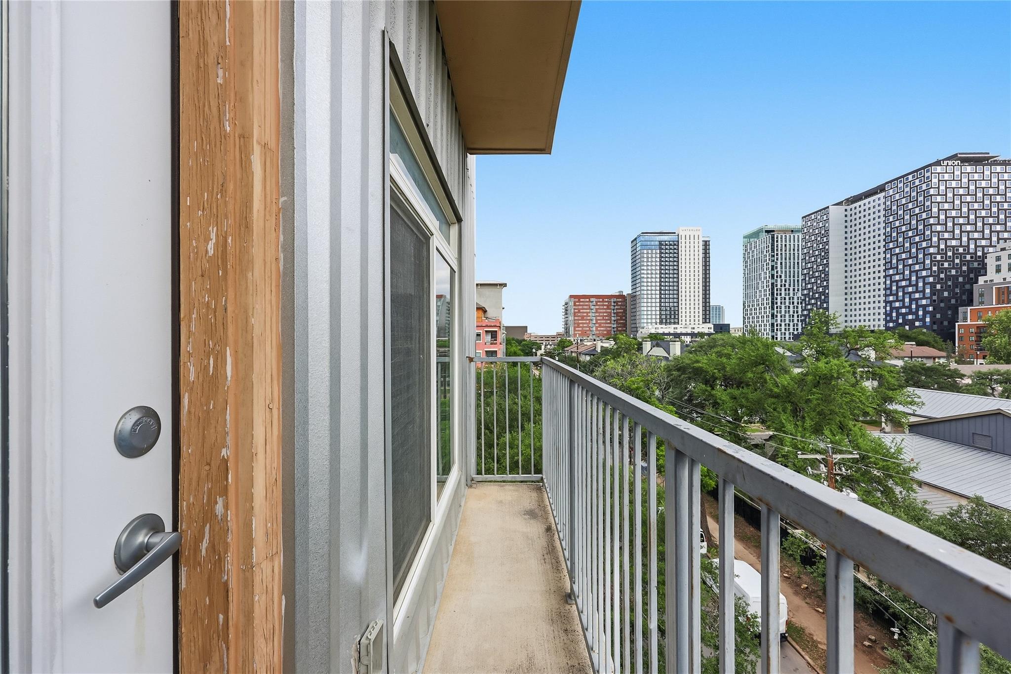 910 W 25th Street Austin TX 78705