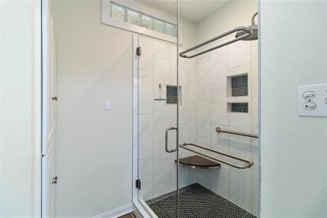 5512 Oakwood Cove Austin TX 78731