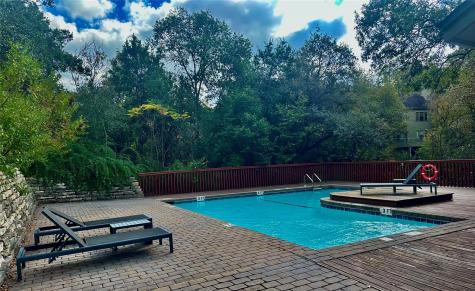 5512 Oakwood Cove Austin TX 78731