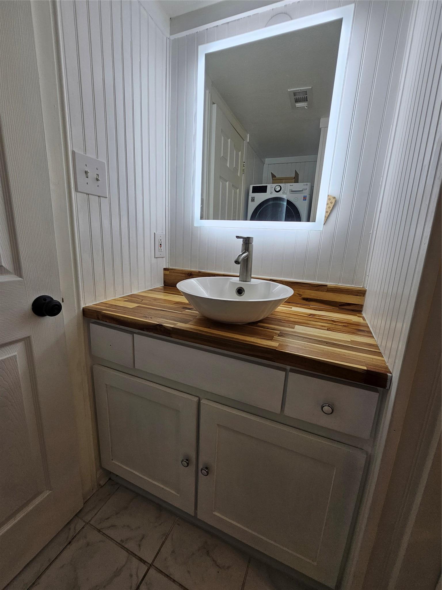 6903 Deatonhill Drive Austin TX 78745
