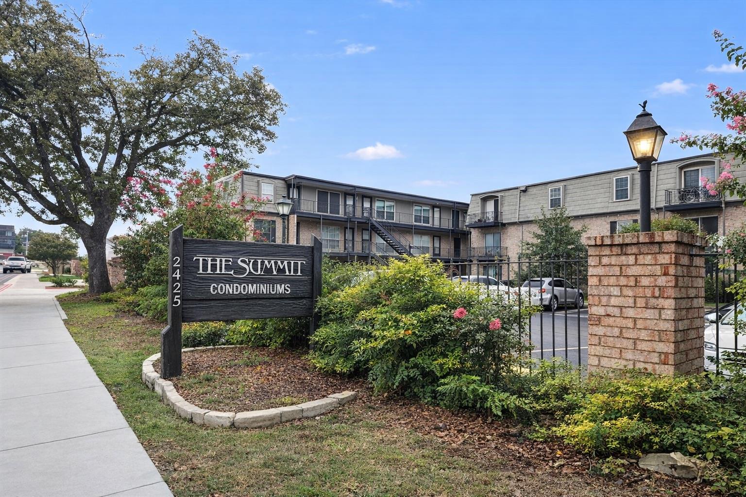 2425 Ashdale Drive Austin TX 78757