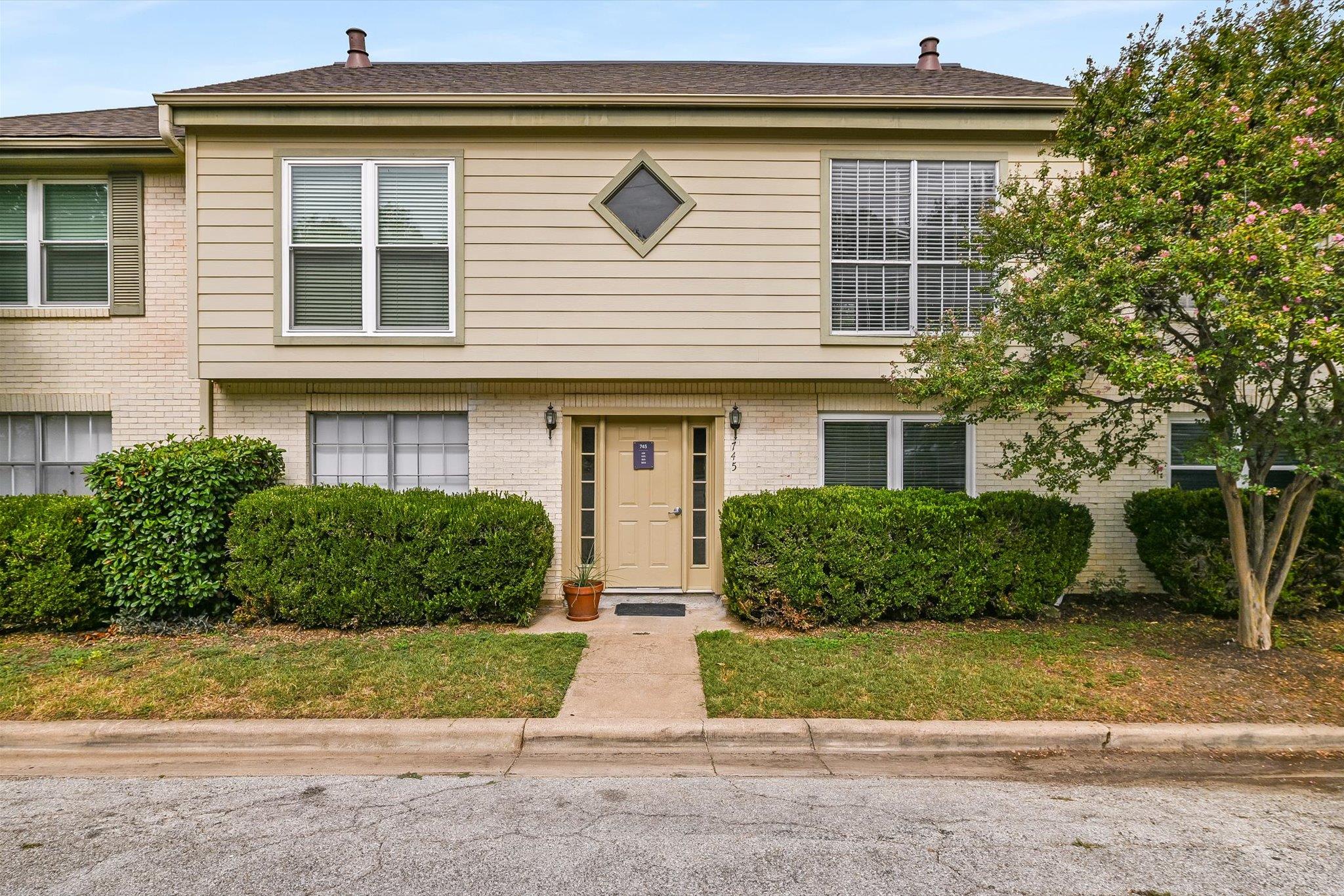 745 E Oltorf Street E Austin TX 78704