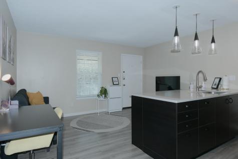 2302 East Side Drive Austin TX 78704