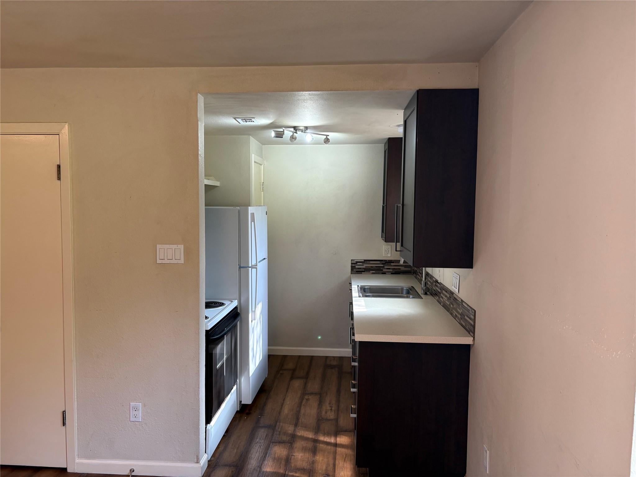 1514 Parker Lane Austin TX 78741