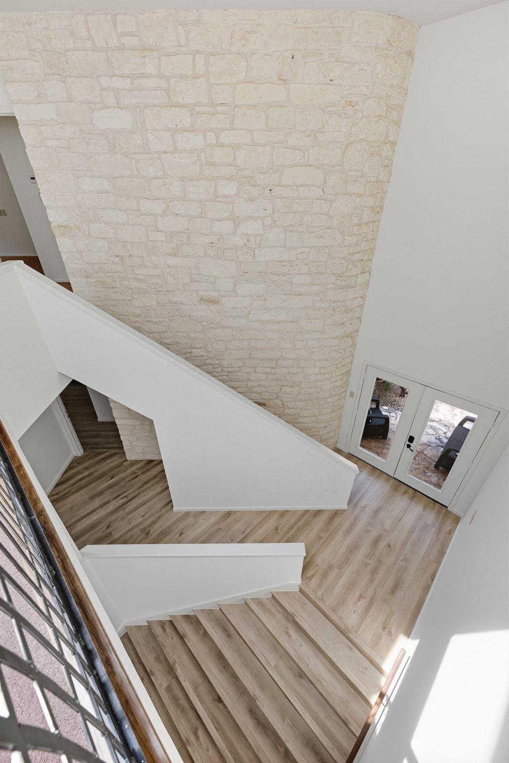1 Crystal Springs Court The Hills TX 78738
