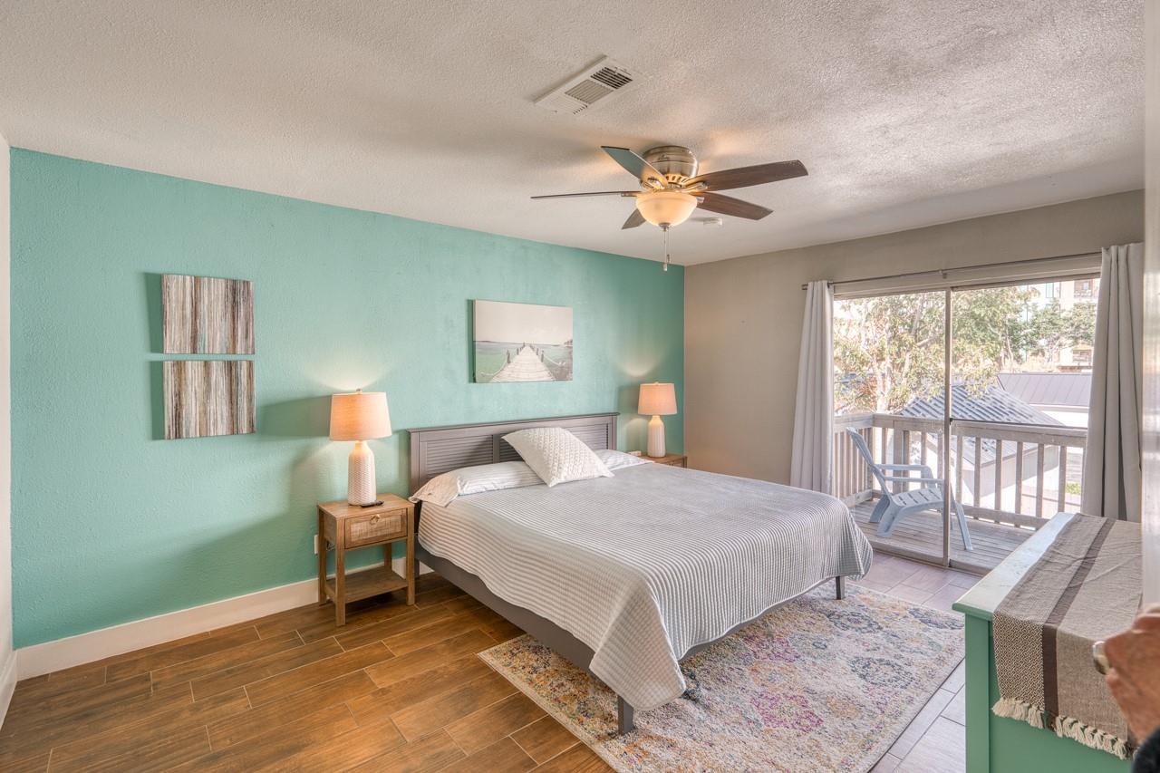 104 Cove E Horseshoe Bay TX 78657